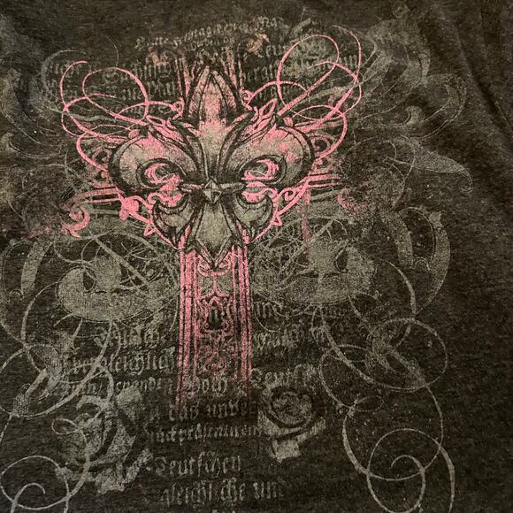 2000s Fifth Sun V-Neck Graphic Tee Size Medium Grey Pink Cross Fleur de Lis Y2K - Picture 4 of 5